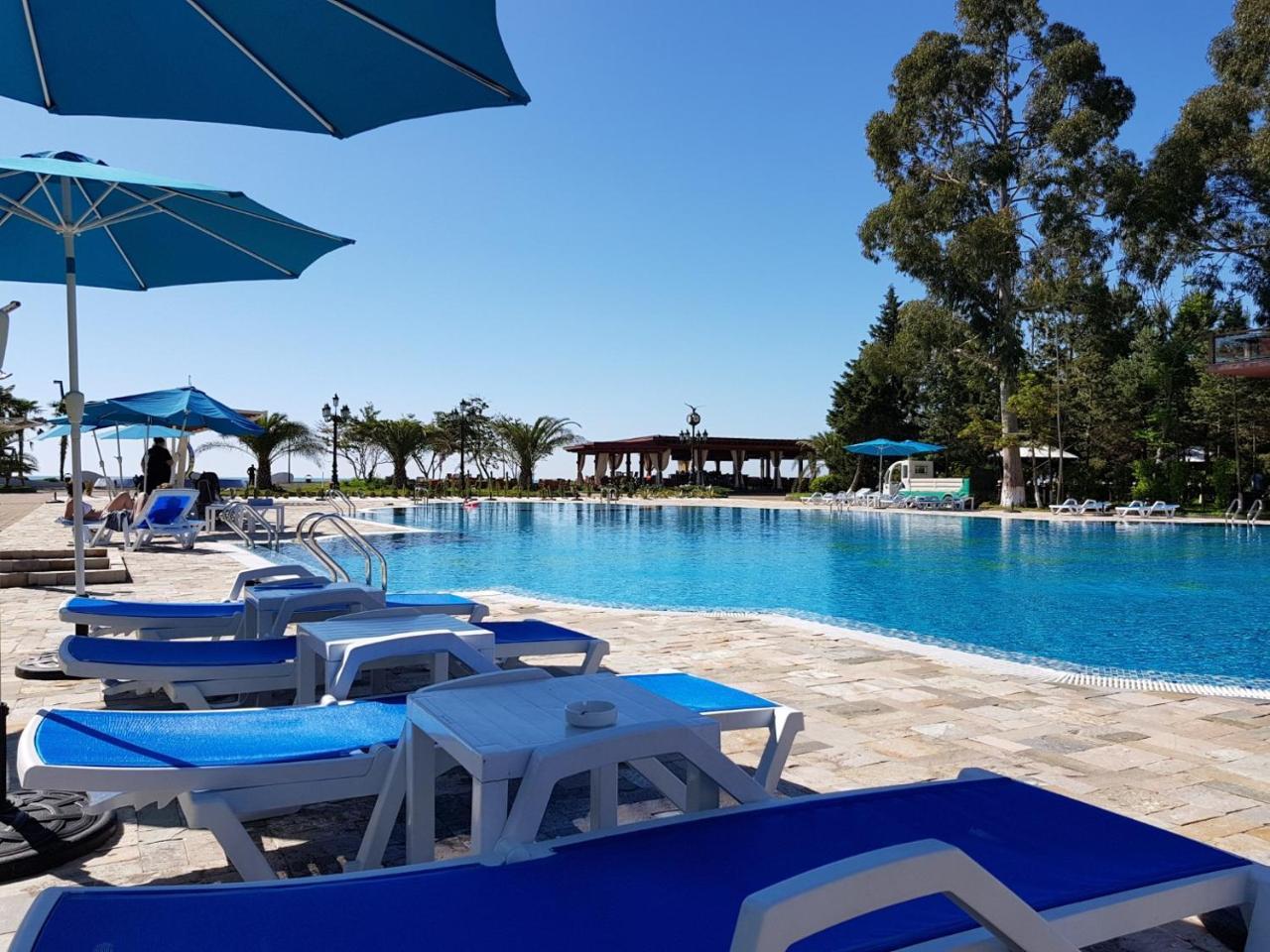 Luxury Oasis Apartment Chakvi Esterno foto